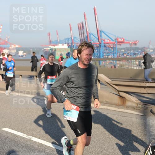 03.10.2025 - Köhlbrandbrückenlauf Yannick Fuchs http://msf.ph/oto/9148164 03.10.2025 08:39:32 Position 2 3813 meine-sportfotos.de