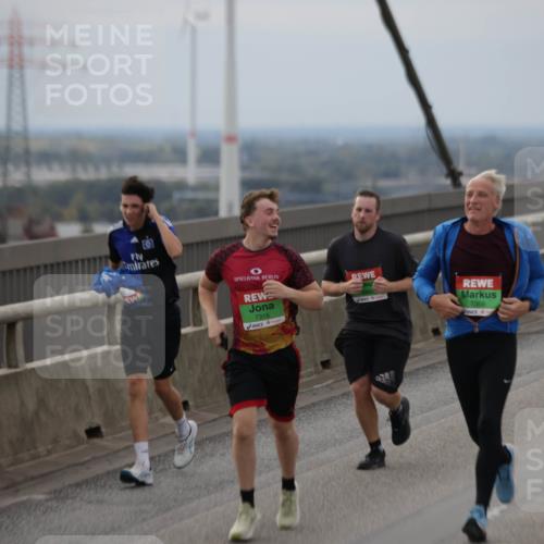 03.10.2025 - Köhlbrandbrückenlauf Jannik Wohlers http://msf.ph/oto/9148193 03.10.2025 15:52:11 Position 1 7315, 7359 meine-sportfotos.de