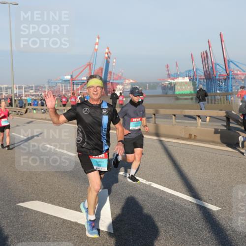 03.10.2025 - Köhlbrandbrückenlauf Yannick Fuchs http://msf.ph/oto/9148208 03.10.2025 08:39:35 Position 2 3832 meine-sportfotos.de