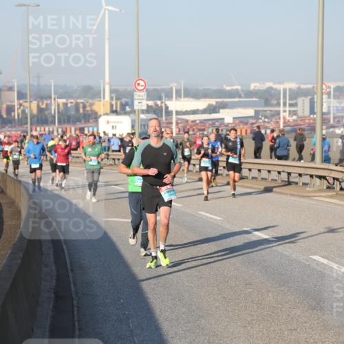 03.10.2025 - Köhlbrandbrückenlauf Yannick Fuchs http://msf.ph/oto/9148253 03.10.2025 08:39:37 Position 2  meine-sportfotos.de