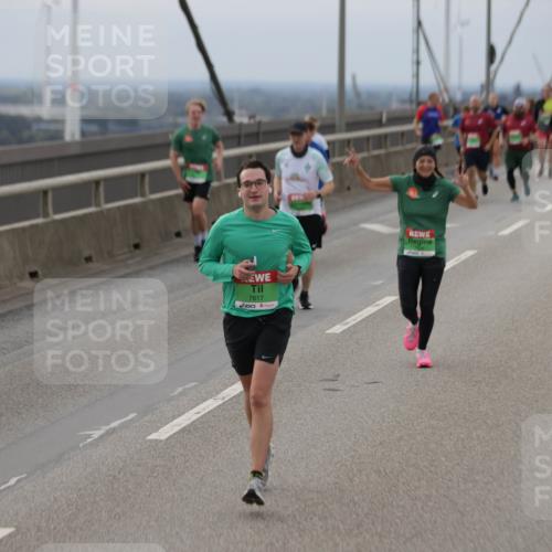 03.10.2025 - Köhlbrandbrückenlauf Jannik Wohlers http://msf.ph/oto/9148254 03.10.2025 15:52:16 Position 1 7617 meine-sportfotos.de