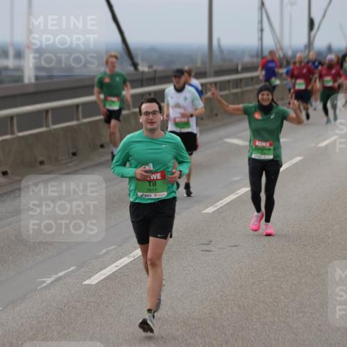 03.10.2025 - Köhlbrandbrückenlauf Jannik Wohlers http://msf.ph/oto/9148255 03.10.2025 15:52:16 Position 1 7617 meine-sportfotos.de
