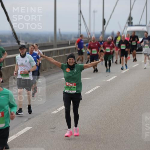 03.10.2025 - Köhlbrandbrückenlauf Jannik Wohlers http://msf.ph/oto/9148265 03.10.2025 15:52:17 Position 1 7628 meine-sportfotos.de