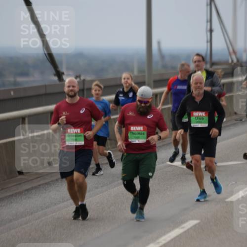 03.10.2025 - Köhlbrandbrückenlauf Jannik Wohlers http://msf.ph/oto/9148285 03.10.2025 15:52:23 Position 1 7548, 7565, 9095 meine-sportfotos.de