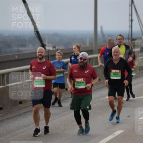 03.10.2025 - Köhlbrandbrückenlauf Jannik Wohlers http://msf.ph/oto/9148293 03.10.2025 15:52:23 Position 1 7548, 7565, 9095 meine-sportfotos.de