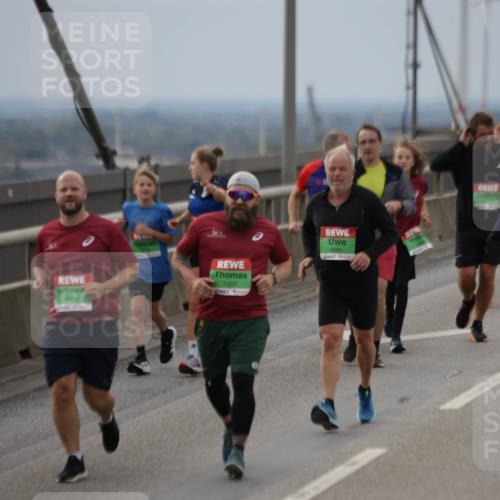 03.10.2025 - Köhlbrandbrückenlauf Jannik Wohlers http://msf.ph/oto/9148298 03.10.2025 15:52:23 Position 1 7548, 7565, 9095, 24 meine-sportfotos.de