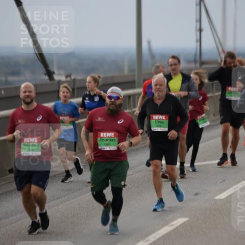 03.10.2025 - Köhlbrandbrückenlauf Jannik Wohlers http://msf.ph/oto/9148301 03.10.2025 15:52:23 Position 1 7548, 7565, 9095 meine-sportfotos.de