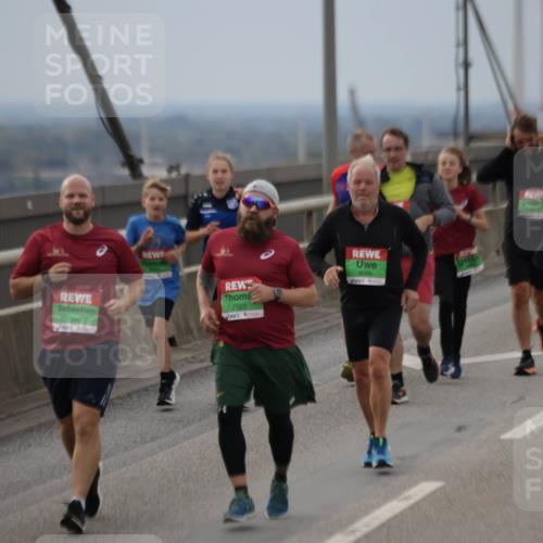 03.10.2025 - Köhlbrandbrückenlauf Jannik Wohlers http://msf.ph/oto/9148305 03.10.2025 15:52:23 Position 1 7548, 7565, 9095, 44 meine-sportfotos.de