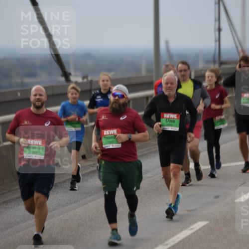 03.10.2025 - Köhlbrandbrückenlauf Jannik Wohlers http://msf.ph/oto/9148306 03.10.2025 15:52:23 Position 1 7548, 7565, 9095 meine-sportfotos.de