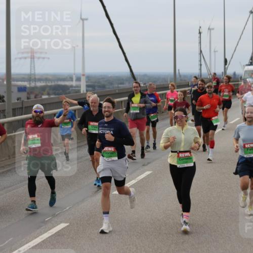 03.10.2025 - Köhlbrandbrückenlauf Jannik Wohlers http://msf.ph/oto/9148342 03.10.2025 15:52:27 Position 1 7740 meine-sportfotos.de