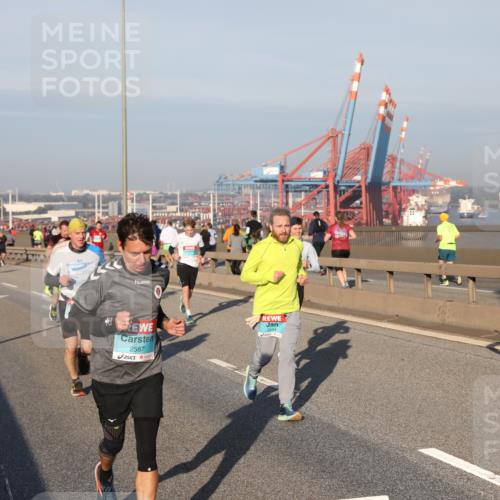 03.10.2025 - Köhlbrandbrückenlauf Yannick Fuchs http://msf.ph/oto/9148459 03.10.2025 08:39:55 Position 2 2587, 0, 3444 meine-sportfotos.de