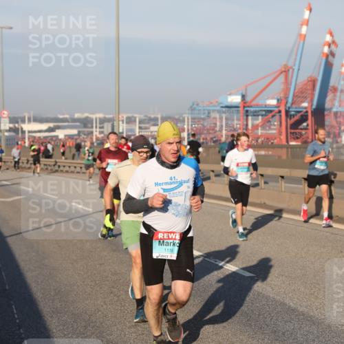 03.10.2025 - Köhlbrandbrückenlauf Yannick Fuchs http://msf.ph/oto/9148484 03.10.2025 08:39:56 Position 2 41, 1116 meine-sportfotos.de