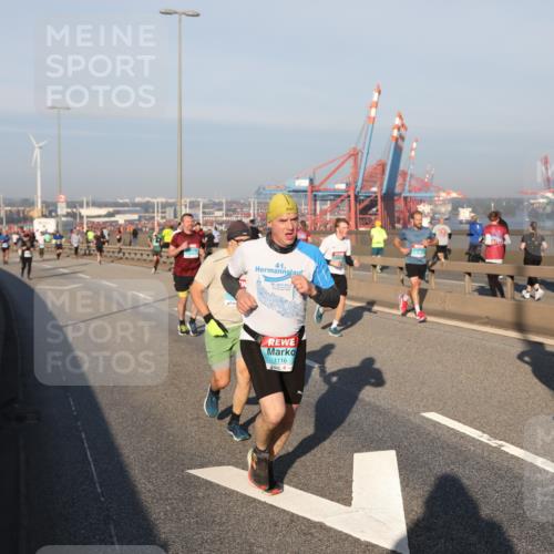 03.10.2025 - Köhlbrandbrückenlauf Yannick Fuchs http://msf.ph/oto/9148490 03.10.2025 08:39:57 Position 2 41, 1116 meine-sportfotos.de