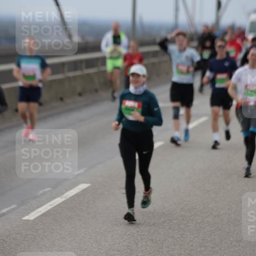 03.10.2025 - Köhlbrandbrückenlauf Jannik Wohlers http://msf.ph/oto/9148503 03.10.2025 15:52:39 Position 1  meine-sportfotos.de
