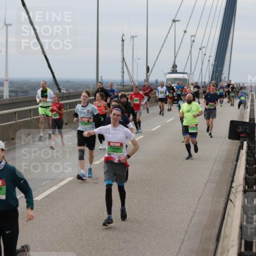 03.10.2025 - Köhlbrandbrückenlauf Jannik Wohlers http://msf.ph/oto/9148549 03.10.2025 15:52:41 Position 1 7119 meine-sportfotos.de