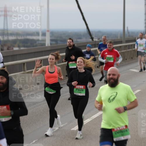 03.10.2025 - Köhlbrandbrückenlauf Jannik Wohlers http://msf.ph/oto/9148606 03.10.2025 15:52:45 Position 1 7777, 7227, 7188 meine-sportfotos.de