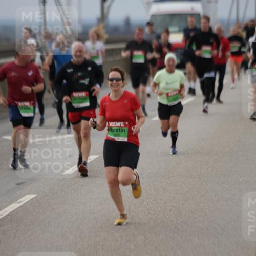03.10.2025 - Köhlbrandbrückenlauf Jannik Wohlers http://msf.ph/oto/9148656 03.10.2025 15:52:50 Position 1 7872, 425 meine-sportfotos.de