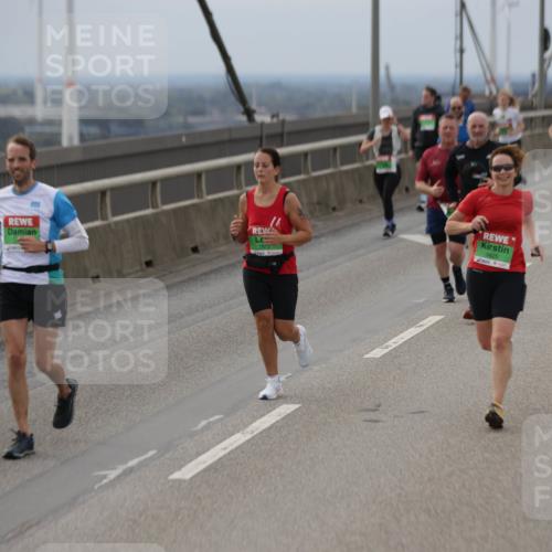 03.10.2025 - Köhlbrandbrückenlauf Jannik Wohlers http://msf.ph/oto/9148675 03.10.2025 15:52:51 Position 1 1005, 9425 meine-sportfotos.de