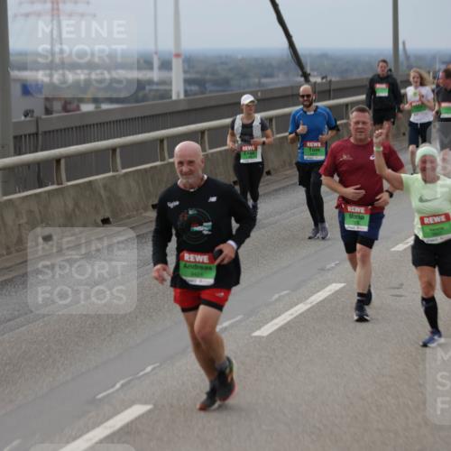 03.10.2025 - Köhlbrandbrückenlauf Jannik Wohlers http://msf.ph/oto/9148744 03.10.2025 15:52:55 Position 1 9424 meine-sportfotos.de