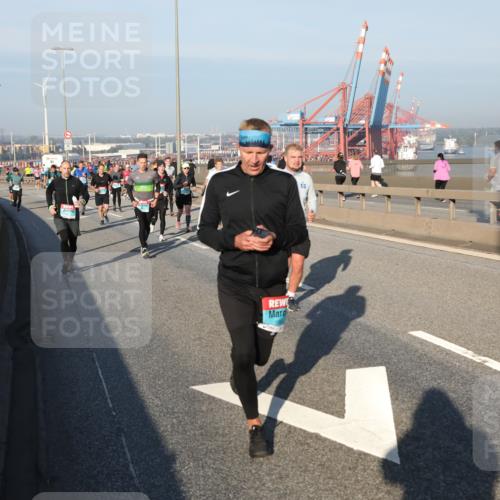 03.10.2025 - Köhlbrandbrückenlauf Yannick Fuchs http://msf.ph/oto/9148749 03.10.2025 08:40:16 Position 2  meine-sportfotos.de