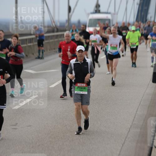 03.10.2025 - Köhlbrandbrückenlauf Jannik Wohlers http://msf.ph/oto/9148771 03.10.2025 15:52:58 Position 1 7689 meine-sportfotos.de