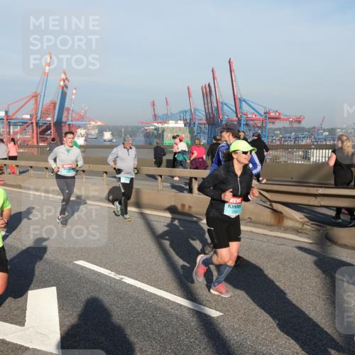 03.10.2025 - Köhlbrandbrückenlauf Yannick Fuchs http://msf.ph/oto/9148822 03.10.2025 08:40:21 Position 2 1353, 118 meine-sportfotos.de