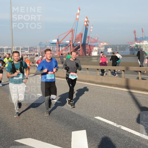 03.10.2025 - Köhlbrandbrückenlauf Yannick Fuchs http://msf.ph/oto/9148859 03.10.2025 08:40:23 Position 2  meine-sportfotos.de