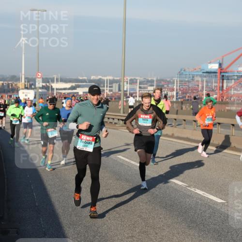 03.10.2025 - Köhlbrandbrückenlauf Yannick Fuchs http://msf.ph/oto/9148890 03.10.2025 08:40:25 Position 2 1359, 1623 meine-sportfotos.de