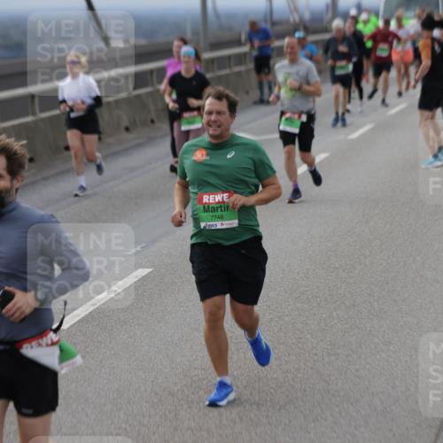 03.10.2025 - Köhlbrandbrückenlauf Jannik Wohlers http://msf.ph/oto/9148943 03.10.2025 15:53:15 Position 1 7748 meine-sportfotos.de