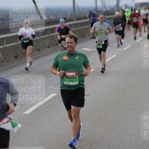 03.10.2025 - Köhlbrandbrückenlauf Jannik Wohlers http://msf.ph/oto/9148950 03.10.2025 15:53:15 Position 1 25, 7748 meine-sportfotos.de