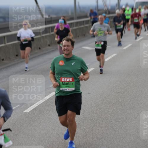 03.10.2025 - Köhlbrandbrückenlauf Jannik Wohlers http://msf.ph/oto/9148953 03.10.2025 15:53:16 Position 1 7748 meine-sportfotos.de