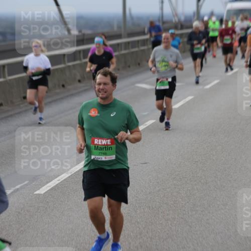 03.10.2025 - Köhlbrandbrückenlauf Jannik Wohlers http://msf.ph/oto/9148955 03.10.2025 15:53:16 Position 1 7748 meine-sportfotos.de