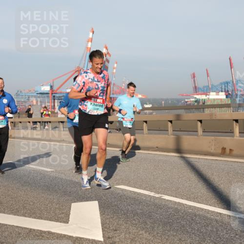 03.10.2025 - Köhlbrandbrückenlauf Yannick Fuchs http://msf.ph/oto/9149018 03.10.2025 08:40:36 Position 2 516, 1039 meine-sportfotos.de