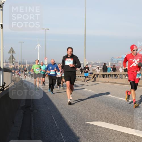 03.10.2025 - Köhlbrandbrückenlauf Yannick Fuchs http://msf.ph/oto/9149095 03.10.2025 08:40:41 Position 2  meine-sportfotos.de