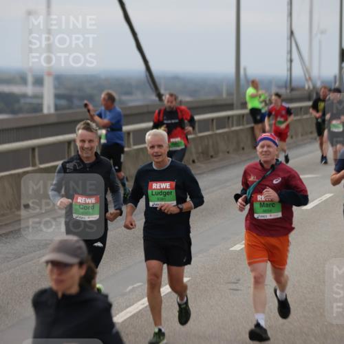 03.10.2025 - Köhlbrandbrückenlauf Jannik Wohlers http://msf.ph/oto/9149172 03.10.2025 15:53:36 Position 1 8367, 8381, 8654, 9155 meine-sportfotos.de