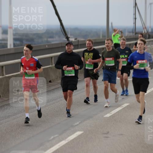 03.10.2025 - Köhlbrandbrückenlauf Jannik Wohlers http://msf.ph/oto/9149243 03.10.2025 15:53:42 Position 1 7483, 9722 meine-sportfotos.de