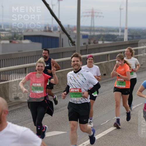03.10.2025 - Köhlbrandbrückenlauf Jannik Wohlers http://msf.ph/oto/9149397 03.10.2025 15:53:54 Position 1 9132, 9133, 7930, 8092 meine-sportfotos.de