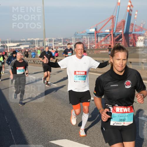 03.10.2025 - Köhlbrandbrückenlauf Yannick Fuchs http://msf.ph/oto/9149449 03.10.2025 08:41:07 Position 2 2672, 1919, 3842 meine-sportfotos.de