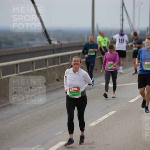 03.10.2025 - Köhlbrandbrückenlauf Jannik Wohlers http://msf.ph/oto/9149471 03.10.2025 15:54:01 Position 1 9658, 18 meine-sportfotos.de
