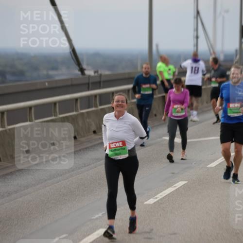 03.10.2025 - Köhlbrandbrückenlauf Jannik Wohlers http://msf.ph/oto/9149473 03.10.2025 15:54:01 Position 1 9658, 18, 7197 meine-sportfotos.de
