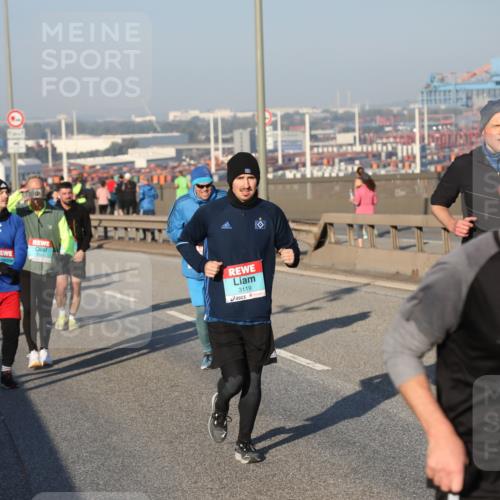 03.10.2025 - Köhlbrandbrückenlauf Yannick Fuchs http://msf.ph/oto/9149475 03.10.2025 08:41:10 Position 2 3119, 1385, 3138 meine-sportfotos.de