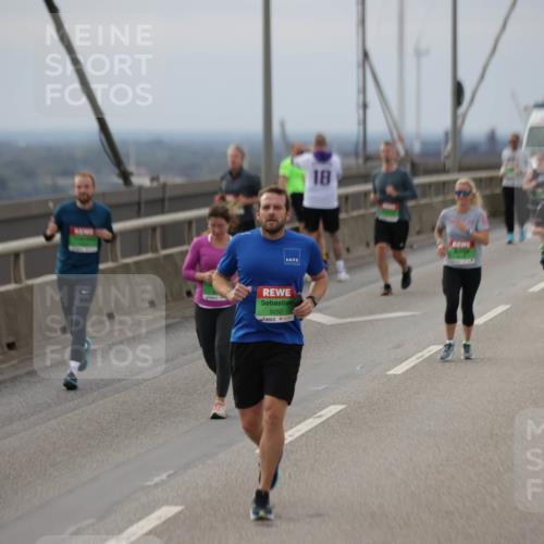 03.10.2025 - Köhlbrandbrückenlauf Jannik Wohlers http://msf.ph/oto/9149480 03.10.2025 15:54:03 Position 1 18, 9252 meine-sportfotos.de