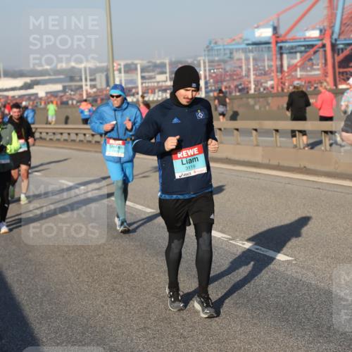 03.10.2025 - Köhlbrandbrückenlauf Yannick Fuchs http://msf.ph/oto/9149491 03.10.2025 08:41:11 Position 2 3119 meine-sportfotos.de