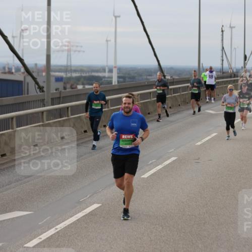 03.10.2025 - Köhlbrandbrückenlauf Jannik Wohlers http://msf.ph/oto/9149512 03.10.2025 15:54:06 Position 1 18 meine-sportfotos.de