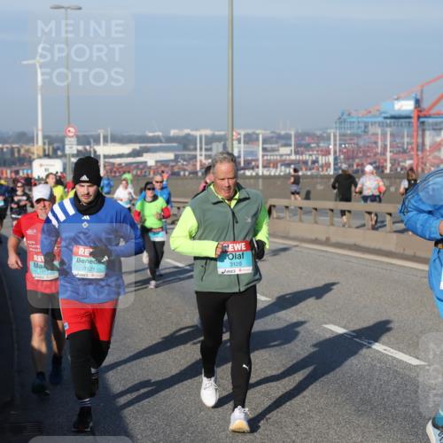 03.10.2025 - Köhlbrandbrückenlauf Yannick Fuchs http://msf.ph/oto/9149541 03.10.2025 08:41:14 Position 2 1, 1477, 3121, 3120, 1328 meine-sportfotos.de