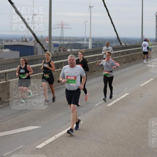 03.10.2025 - Köhlbrandbrückenlauf Jannik Wohlers http://msf.ph/oto/9149576 03.10.2025 15:54:16 Position 1 361, 56, 7586, 18 meine-sportfotos.de