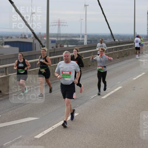 03.10.2025 - Köhlbrandbrückenlauf Jannik Wohlers http://msf.ph/oto/9149577 03.10.2025 15:54:16 Position 1 361, 7586, 18 meine-sportfotos.de