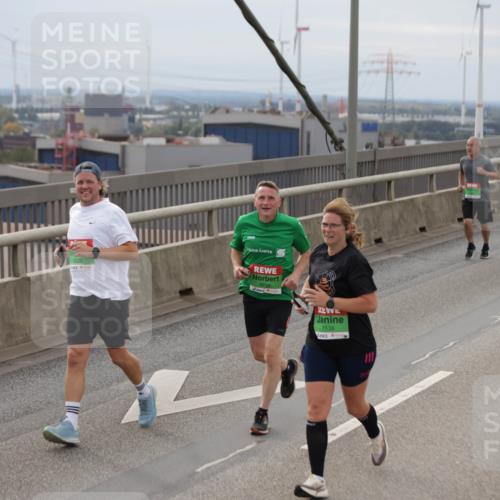 03.10.2025 - Köhlbrandbrückenlauf Jannik Wohlers http://msf.ph/oto/9149683 03.10.2025 15:54:27 Position 1 9610, 7538 meine-sportfotos.de