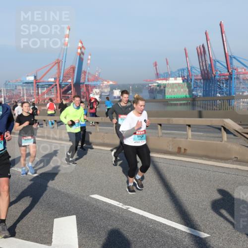 03.10.2025 - Köhlbrandbrückenlauf Yannick Fuchs http://msf.ph/oto/9149708 03.10.2025 08:41:24 Position 2 1582 meine-sportfotos.de