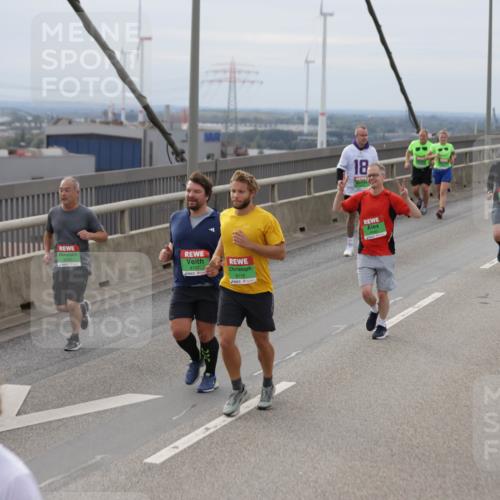03.10.2025 - Köhlbrandbrückenlauf Jannik Wohlers http://msf.ph/oto/9149722 03.10.2025 15:54:30 Position 1 8107, 8119, 18 meine-sportfotos.de